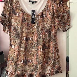 Sara Michelle beautiful blouse